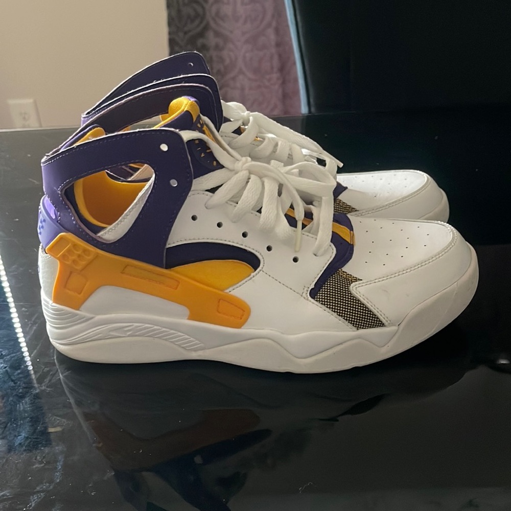 Nike Air Flight Huarache “Lakers”